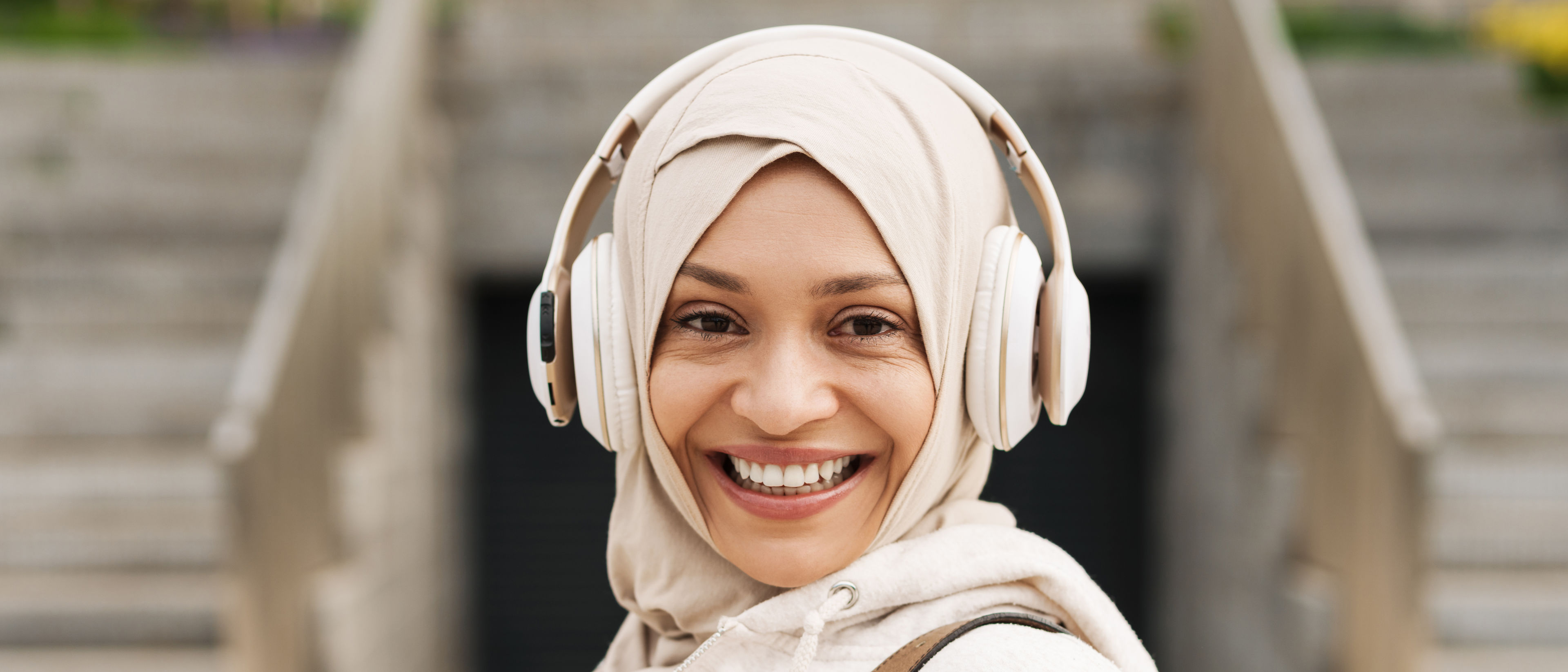 woman listening song