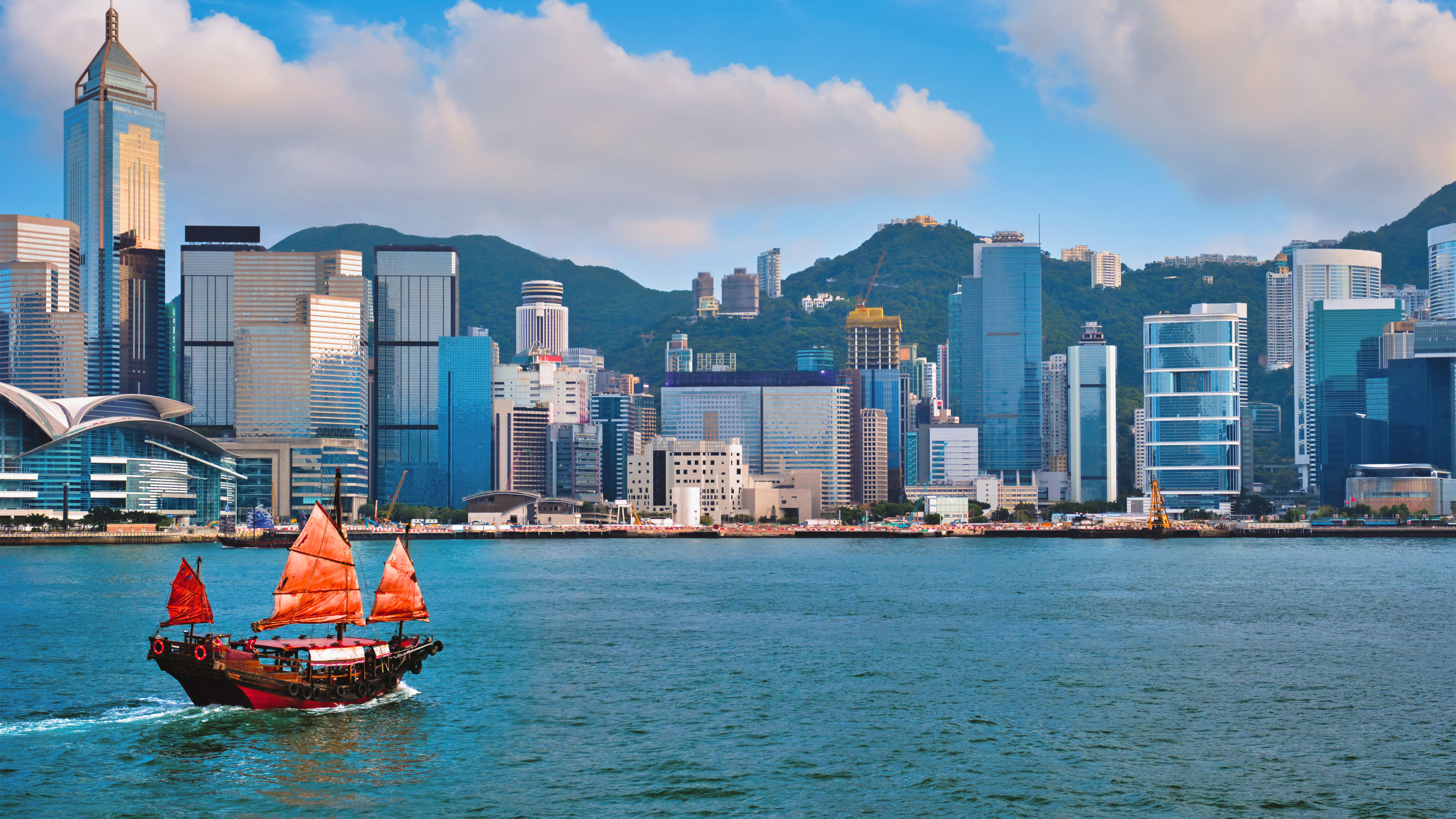 Junk boat in Hong Kong Victoria Harbour 